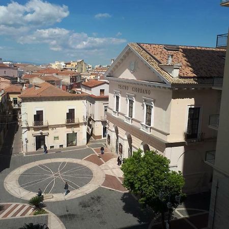 فوجيا Business Home Piazza Cesare Battisti B&B Residence المظهر الخارجي الصورة