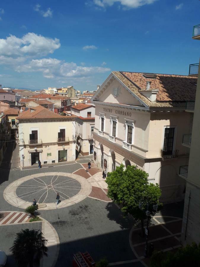 فوجيا Business Home Piazza Cesare Battisti B&B Residence المظهر الخارجي الصورة